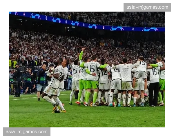 皇马公布欧冠半决赛次回合前最后一练,全员参与 皇马公布欧冠半决赛次回合前最后一练,全员参与